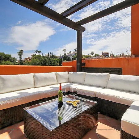 Jardines De Nueva Galera Cozy Penthouse Apartment Estepona Exterior photo